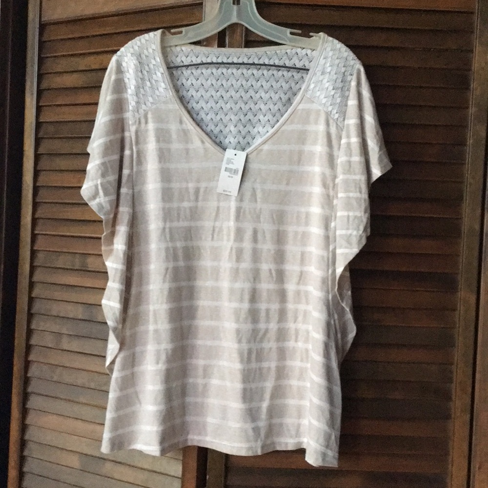 Ruffle Circle Top